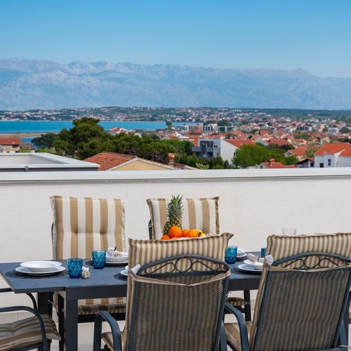 Apartament family cu vedere spre mare cu 2 camere pentru 4 pers.