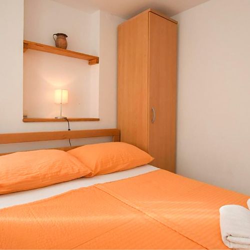Apartament pentru 3 pers. (se inchirieaza doar integral)