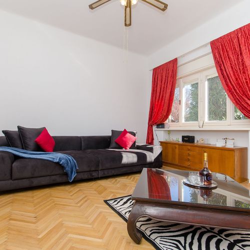 Casă de vacanță pentru 10 pers. (se inchirieaza doar integral)