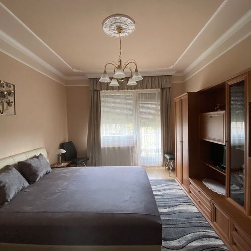 Apartament la etaj cu panoramă cu 4 camere pentru 8 pers. (se poate solicita pat suplimentar)