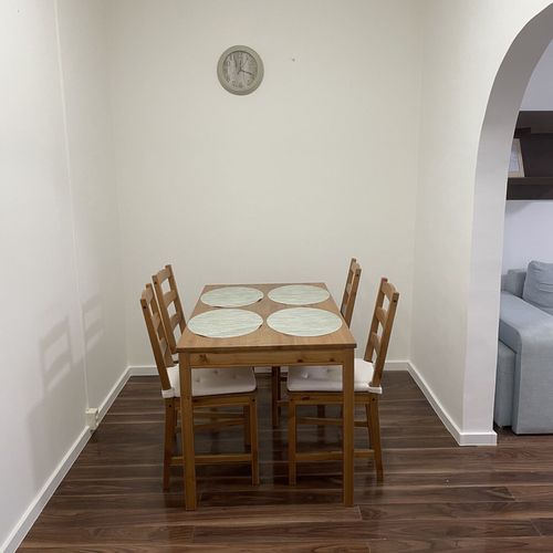 Apartament 4-osobowy na parterze Standard z 2 pomieszczeniami sypialnianymi (możliwa dostawka)