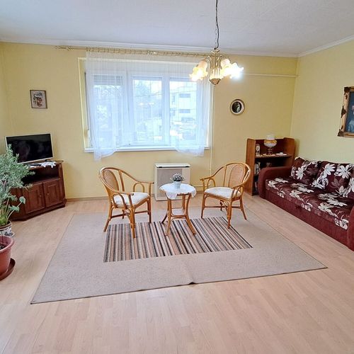 Apartament cu aer condiționat cu vedere spre oraș cu 3 camere pentru 5 pers.