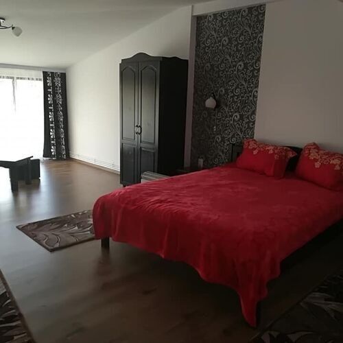 Casă de vacanță pentru 26 pers. (se inchirieaza doar integral)