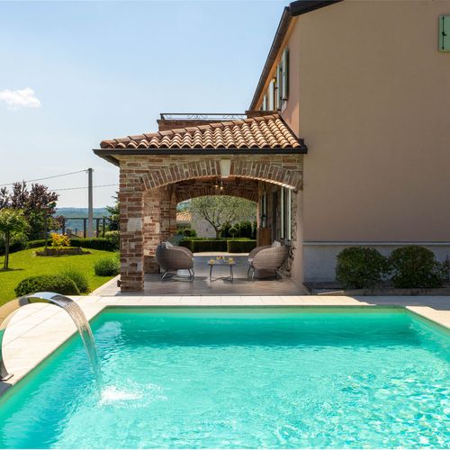 Casă de vacanță pentru 4 pers. (se inchirieaza doar integral)