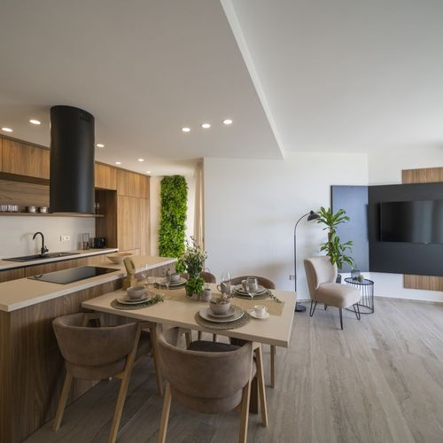 Apartament family cu vedere spre mare cu 2 camere pentru 4 pers.
