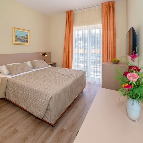 Family Apartman pro 4 os. se 2 ložnicemi s částečným výhledem na moře