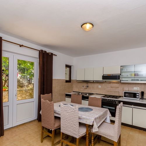 Apartament 5-osobowy z 1 pomieszczeniem sypialnianym