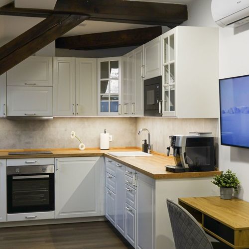 Apartament premium la mansardă cu 2 camere pentru 4 pers.