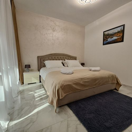 Apartament gold cu balcon cu 1 camera pentru 2 pers.