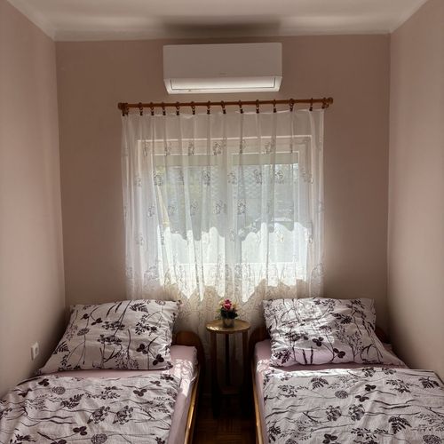 House (jako celek) pro 4 os. (s možností přistýlky)