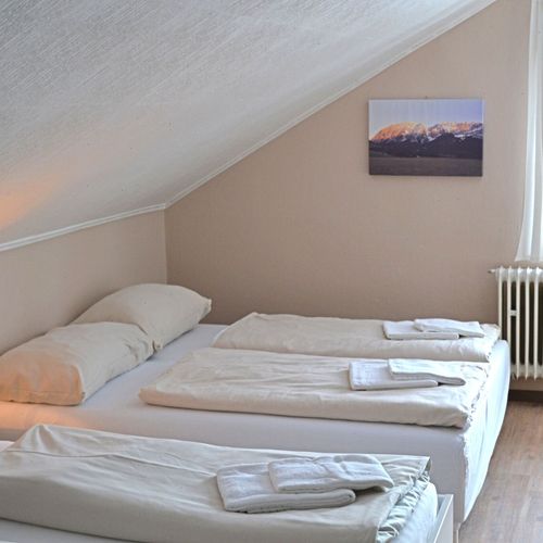 Apartament 4-osobowy na poddaszu z widokiem na góry z 1 pomieszczeniem sypialnianym
