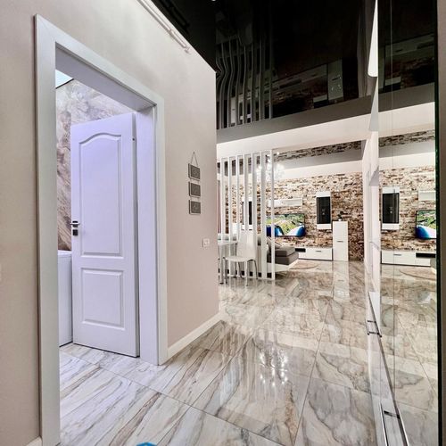 Apartament vip cu vedere spre lac cu 2 camere pentru 4 pers.