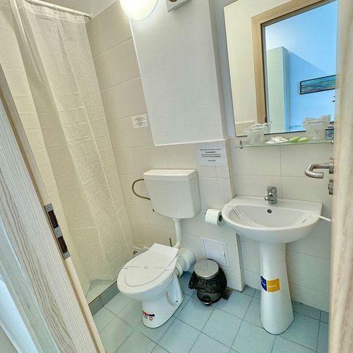 Camera dubla cu balcon cu sezlonguri incluse