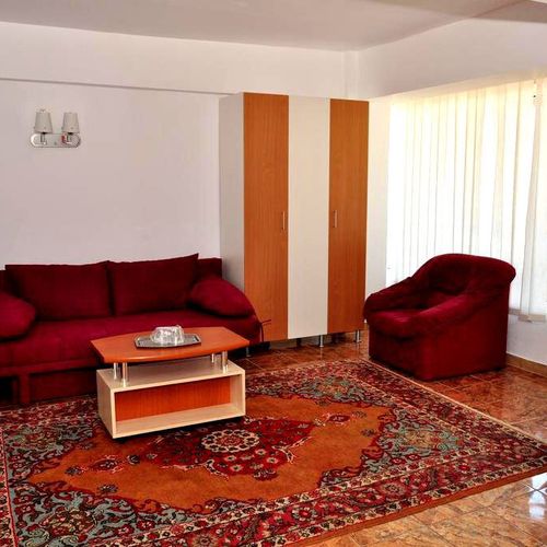 Apartament cu 4 sezlonguri incluse la plaja