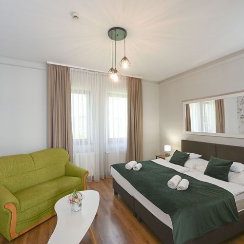 Apartament 2-osobowy na parterze z widokiem na dziedziniec z 1 pomieszczeniem sypialnianym