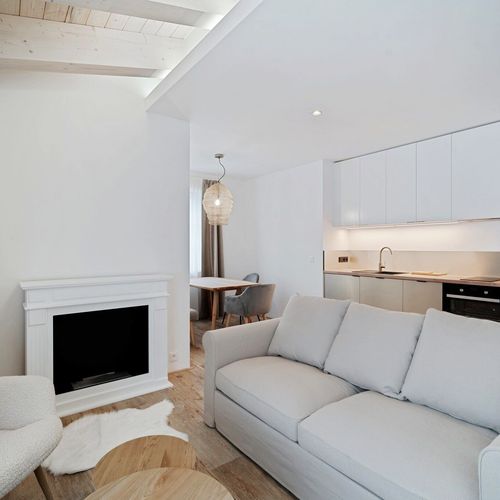 Apartament la parter cu 2 camere pentru 4 pers.
