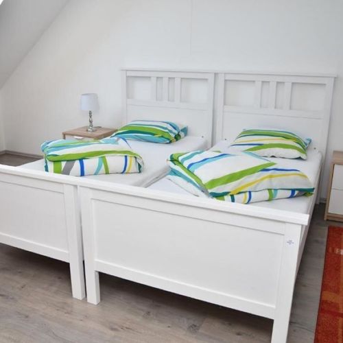 Apartament 4-osobowy z klimatyzacją z widokiem na jezioro