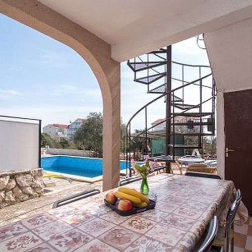 "B" Apartman pro 4 os. se 2 ložnicemi na přízemí (s možností přistýlky)