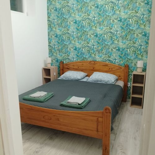 Apartament standard la parter pentru 4 pers. (se inchirieaza doar integral)