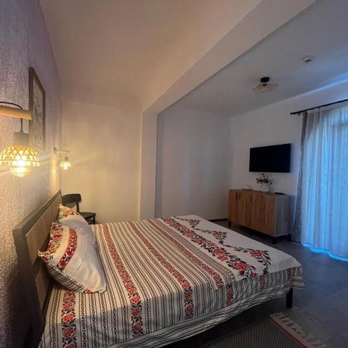 Apartament cu balcon cu vedere spre râu cu 1 camera pentru 2 pers.