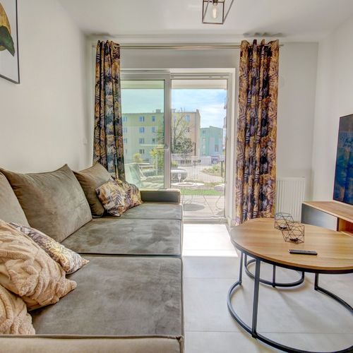 Apartman s terasou pro 6 os. se 3 ložnicemi s výhledem do dvora