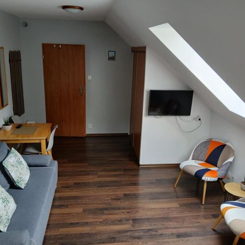 Apartament 8-osobowy na piętrze z widokiem na góry z 2 pomieszczeniami sypialnianymi