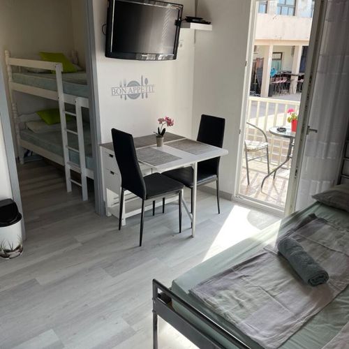 Apartament la etaj cu 2 camere pentru 4 pers.