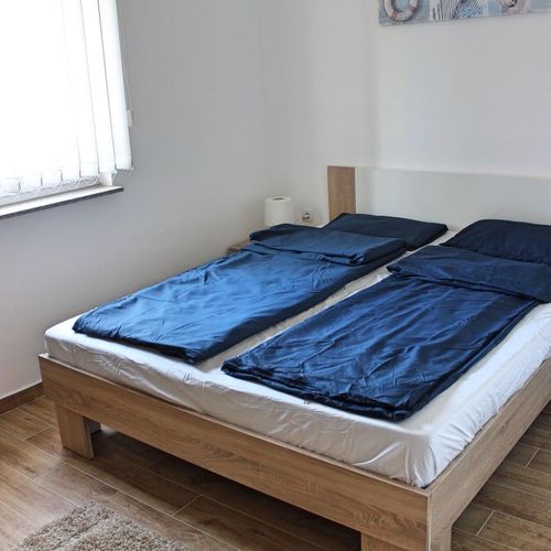 Apartament family cu vedere la port pentru 4 pers. (se inchirieaza doar integral)