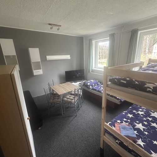 Apartament cu baie cu duș cu 2 camere pentru 8 pers.