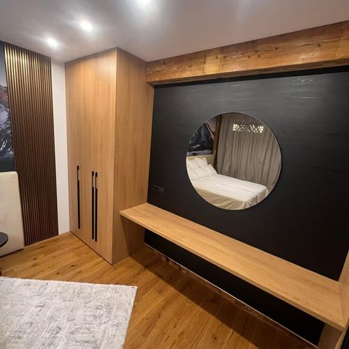 Apartament deluxe prezidential cu 2 camere pentru 4 pers.