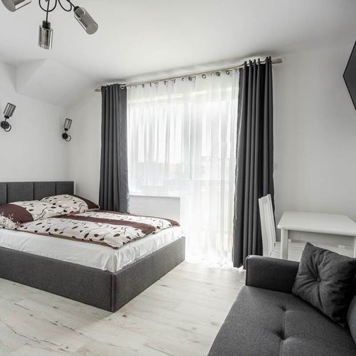 Pokój 4-osobowy na piętrze z aneksem kuchennym