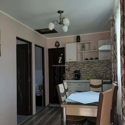 Apartament cu baie cu vedere spre munte cu 2 camere pentru 4 pers.