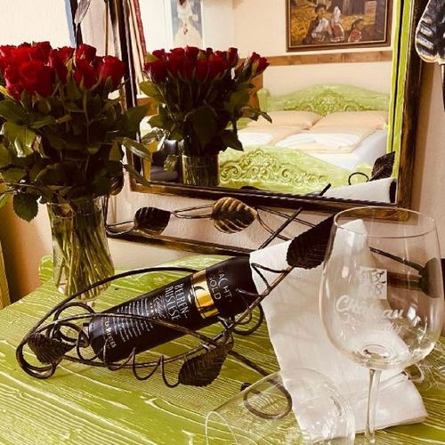 Apartament classic la parter cu 2 camere pentru 4 pers. (se poate solicita pat suplimentar)