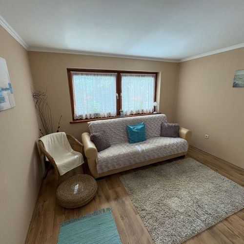 Apartament standard la parter pentru 4 pers. (se inchirieaza doar integral)