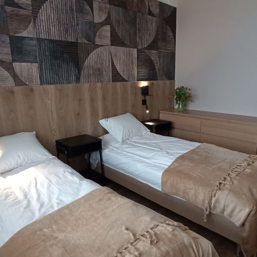 Apartament 4-osobowy na piętrze z widokiem na góry z 2 pomieszczeniami sypialnianymi