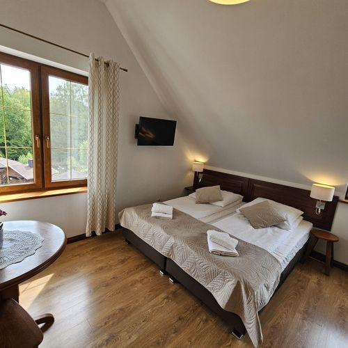 Pokój 3-osobowy na piętrze ze wspólnym aneksem kuchennym