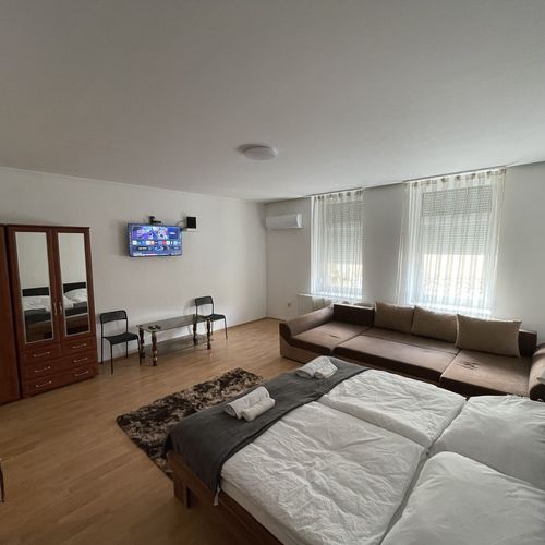 Apartament familial(ă) cu vedere spre cetate pentru 4 pers. (se inchirieaza doar integral)