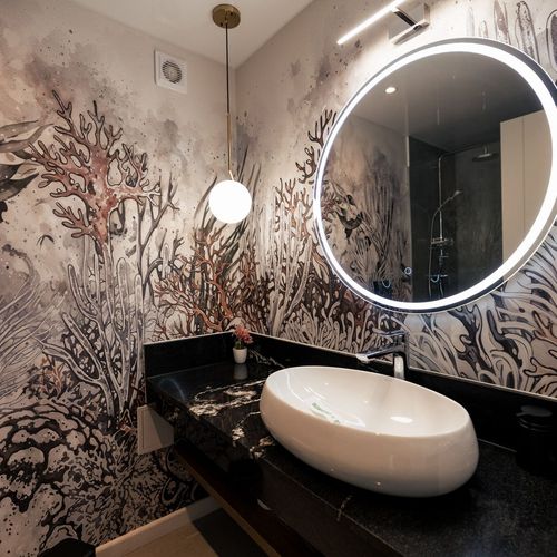 Apartament cu vedere spre mare cu 2 camere pentru 4 pers.