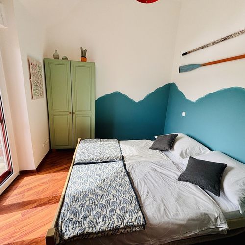 Apartament familial(ă) parțial cu vedere spre lac pentru 4 pers. (se inchirieaza doar integral) (se poate solicita pat suplimentar)