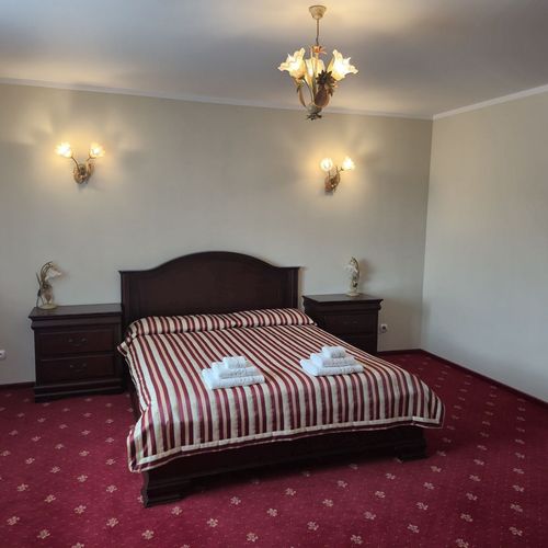 Apartament cu baie cu vedere spre grădină cu 2 camere pentru 4 pers.