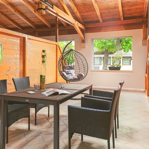Studio Apartman s terasou pro 4 os. s 1 ložnicí