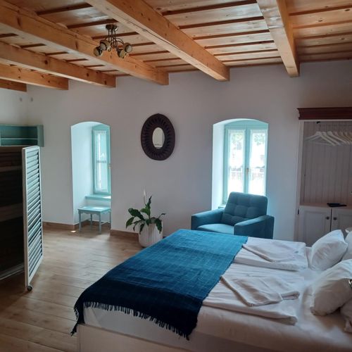 Apartament premium la parter cu 1 camera pentru 2 pers. (se poate solicita pat suplimentar)