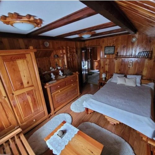 Turistický Apartman (jako celek) se společnou koupelnou pro 4 os.