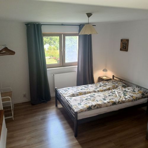 Apartament 4-osobowy na parterze Przyjemny wystrój wnętrz z 1 pomieszczeniem sypialnianym (możliwa dostawka)