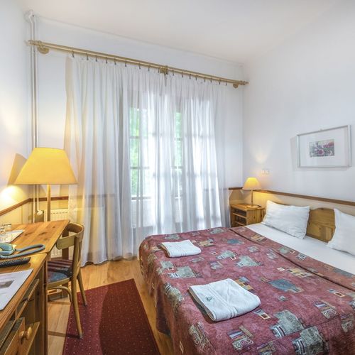 Camera dubla classic cu balcon