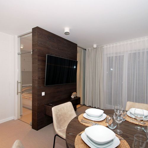 Apartament deluxe premier cu 2 camere pentru 4 pers.