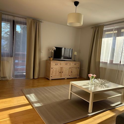 Apartament design la etaj cu 2 camere pentru 4 pers.