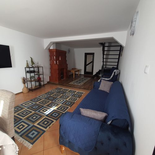 Casă de vacanță trip întreaga unitate pentru 10 pers. (se inchirieaza doar integral)