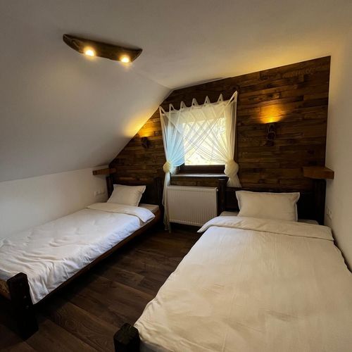 Casă de vacanță pentru 10 pers. (se inchirieaza doar integral)