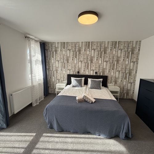 Apartament la etaj cu vedere spre oraș cu 1 camera pentru 2 pers.